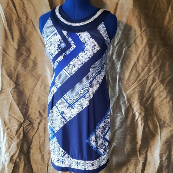 Slip / shift dress with flattering neckline - Picture 1 of 5